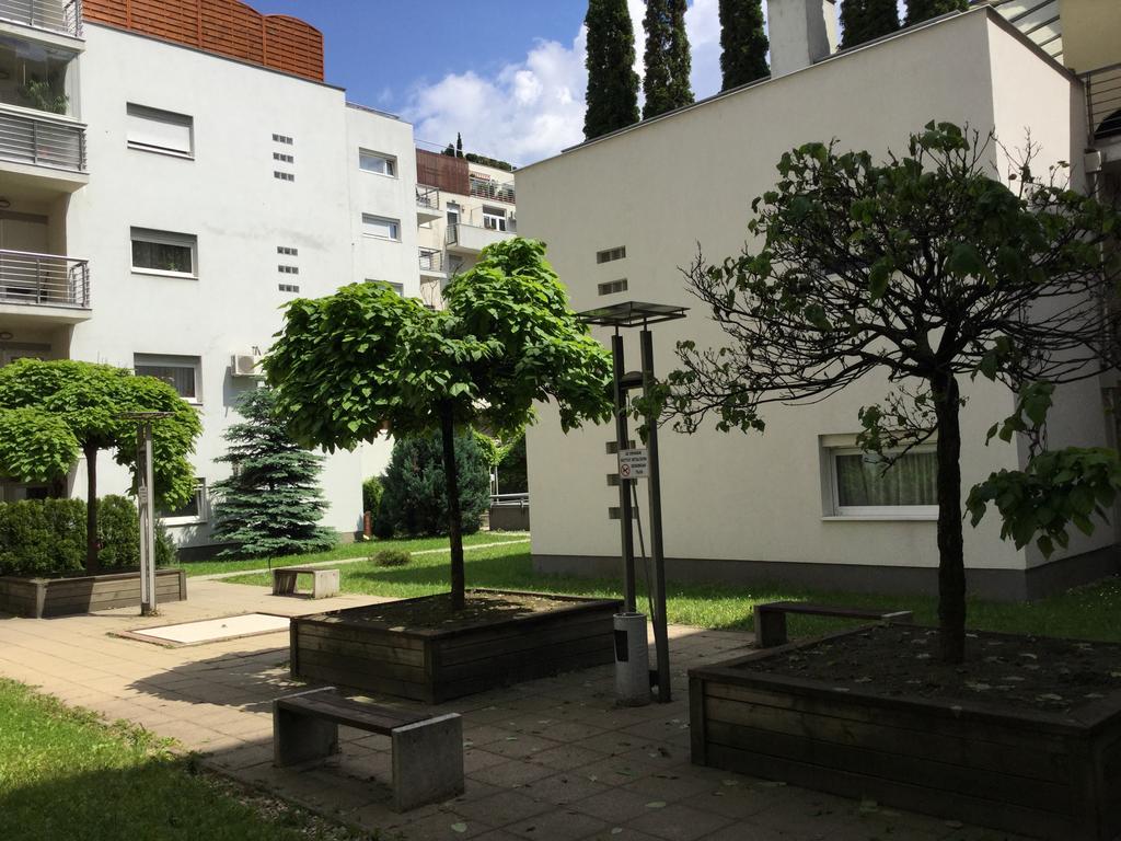 Adam'S Apartment And Free Parking Budapest Exterior foto